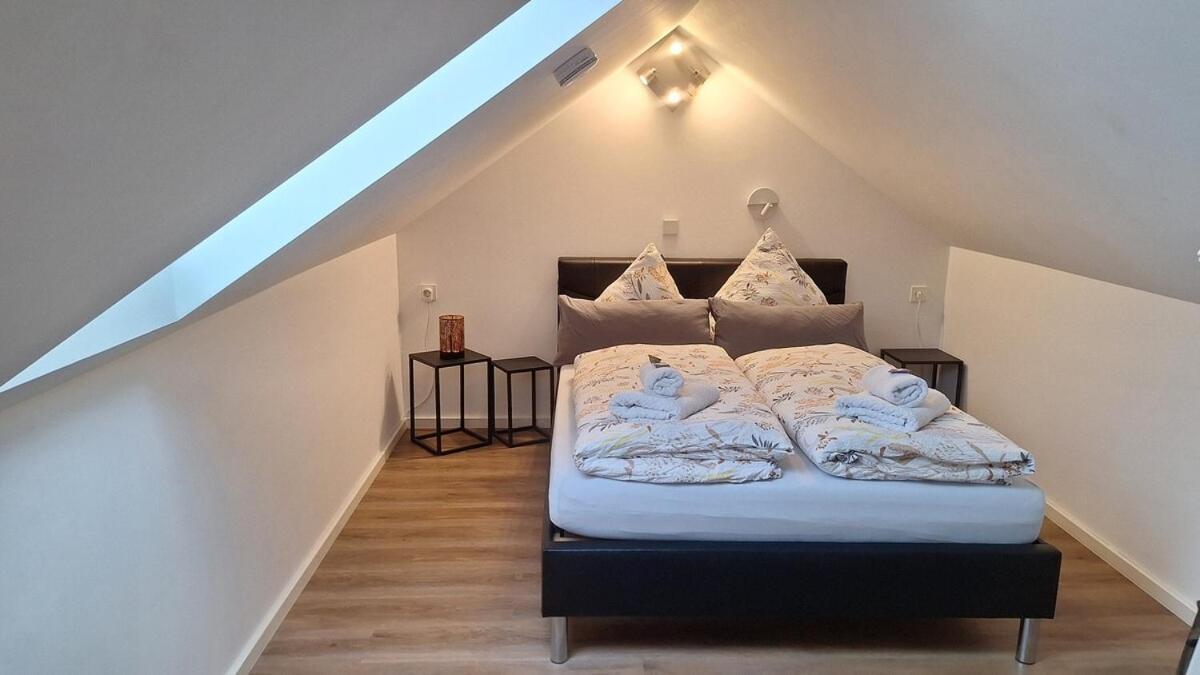 Auszeit2 Erfurt - Stilvolle Dachwohnung Mit Parkplatz - Zentrumsnah Екстер'єр фото